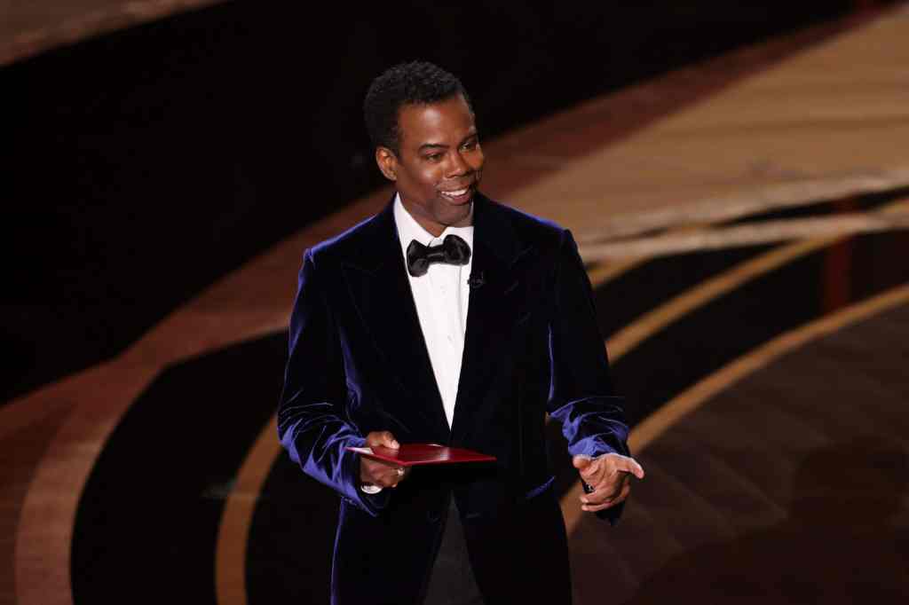 Chris Rock Catches Man On His NYC Fire Escape