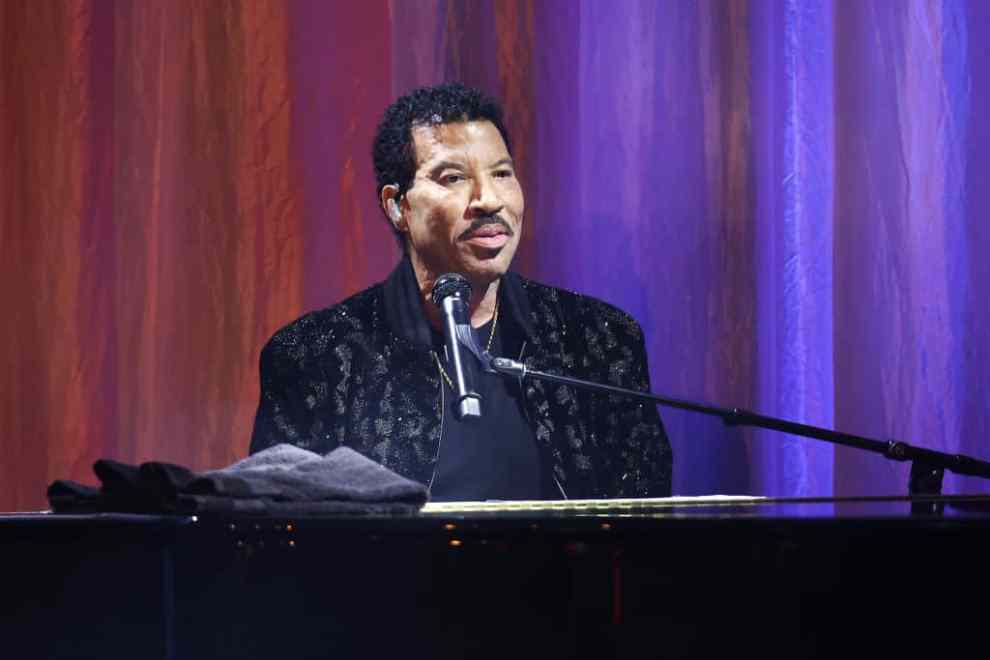 BEVERLY HILLS, CALIFORNIA - APRIL 28: Lionel Richie performs onstage during the 26th Annual UCLA Jonsson Cancer Center Foundation's "Taste For A Cure" Event at Beverly Wilshire, A Four Seasons Hotel on April 28, 2023 in Beverly Hills, California.