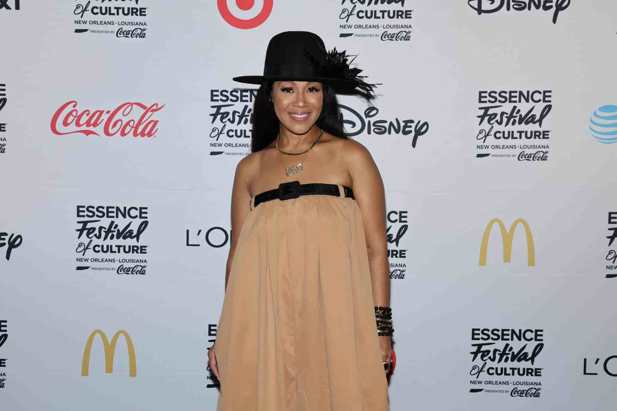 Erica Campbell Renews Vows Amid Sister Tina Campbell’s Divorce
