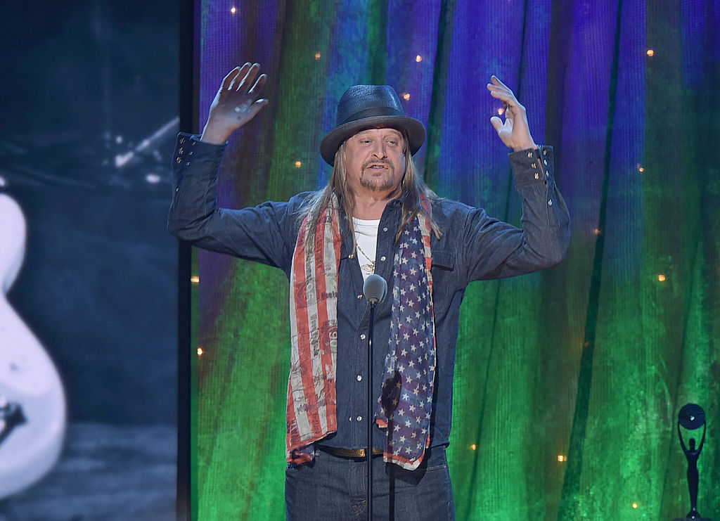 Kid Rock Says N-Word, Pulls Out Gun During Interview - Vimarsana News