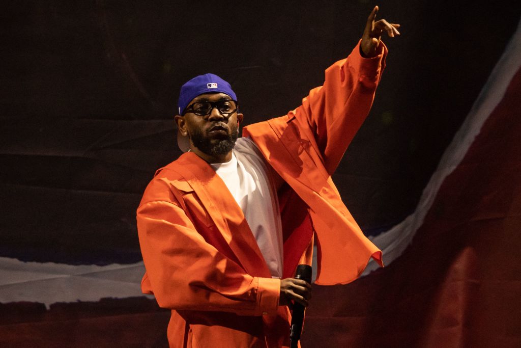 Kendrick Lamar Receives Mixed Reactions After Superbowl Halftime Announcement