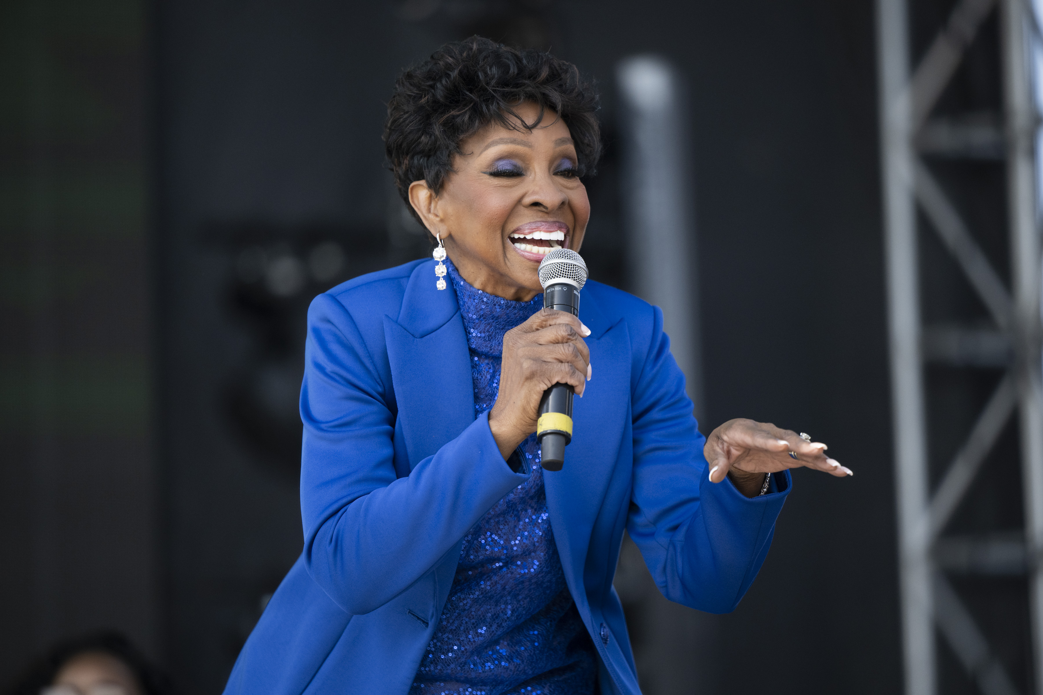 Gladys Knight Cancels Florida Show Due To Illness, Shares Update - WBLS