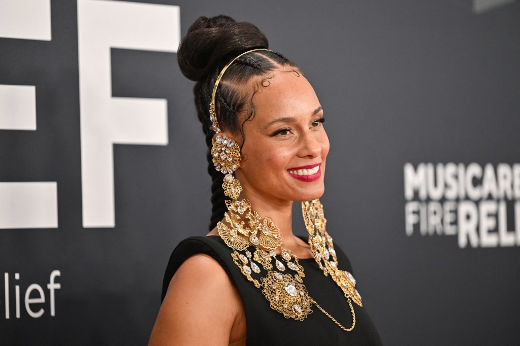 Alicia Keys Gives Her First Performance On The Broadway Stage