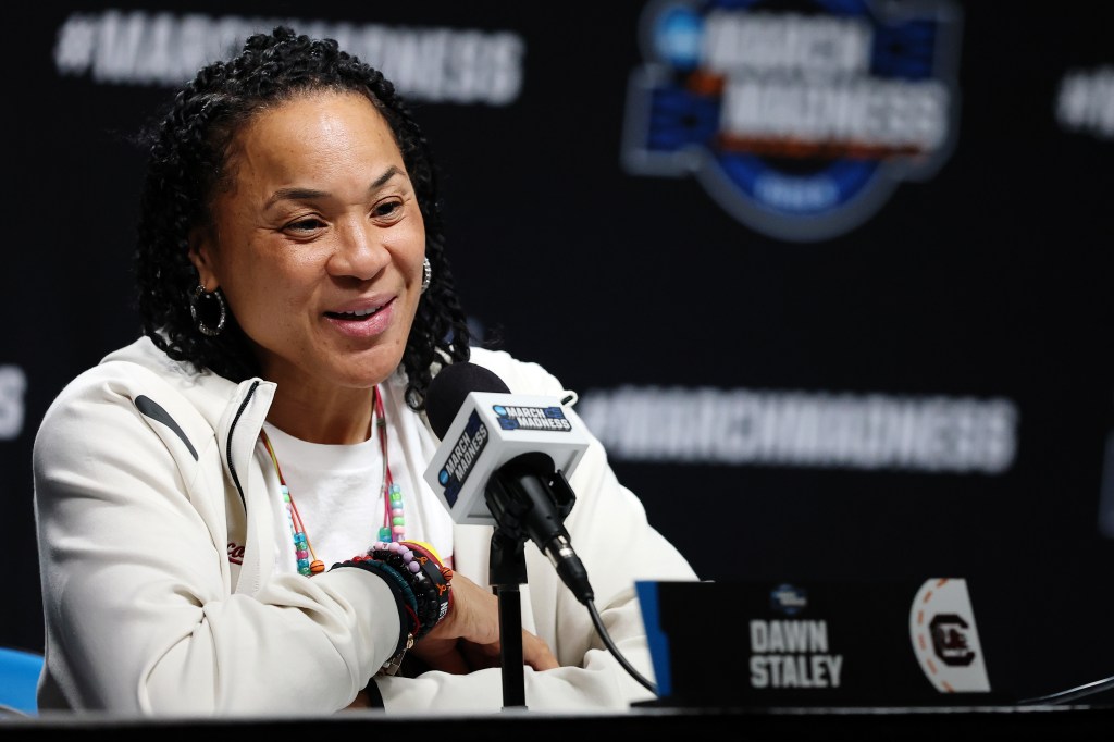 Dawn Staley Honored With Statue On USC Campus