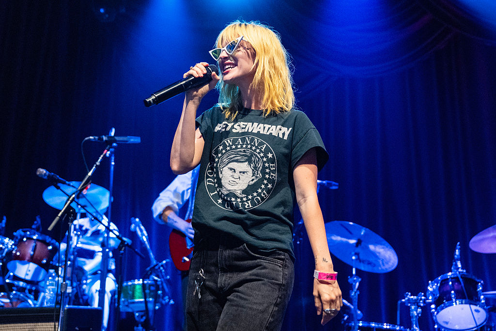 Paramore’s Hayley Williams Stuns Fans with Chaka Khan Cover