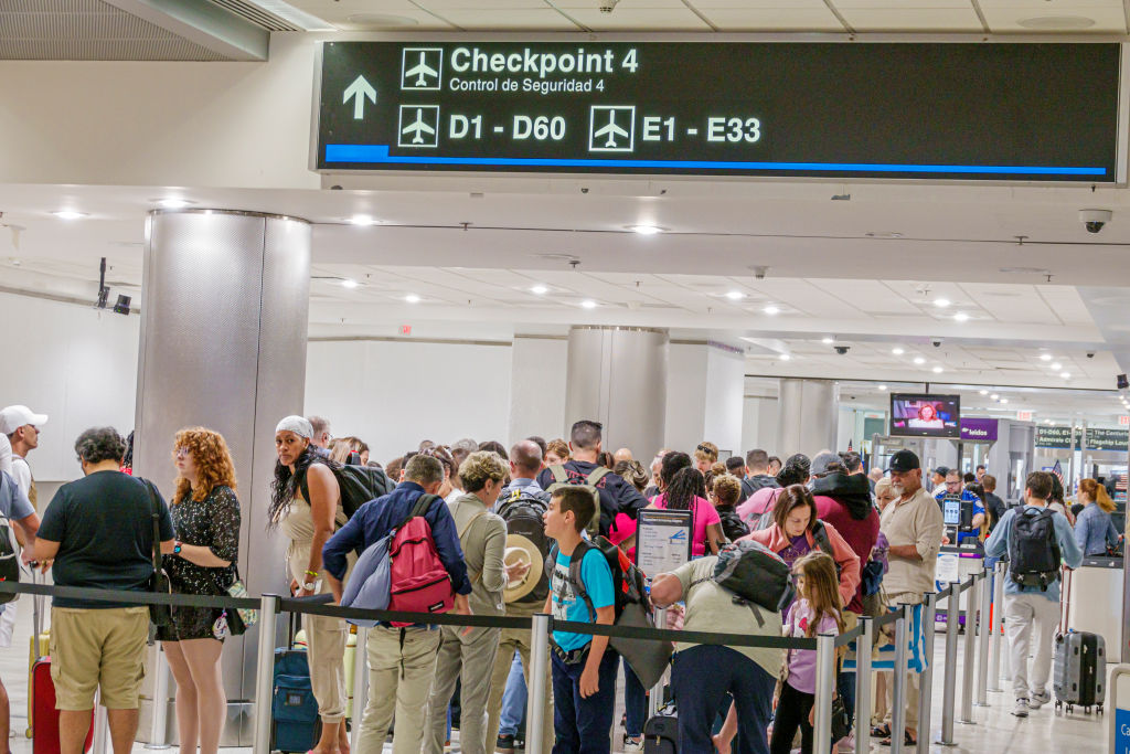 TSA Set To End Shoes-Off Policy At Airports
