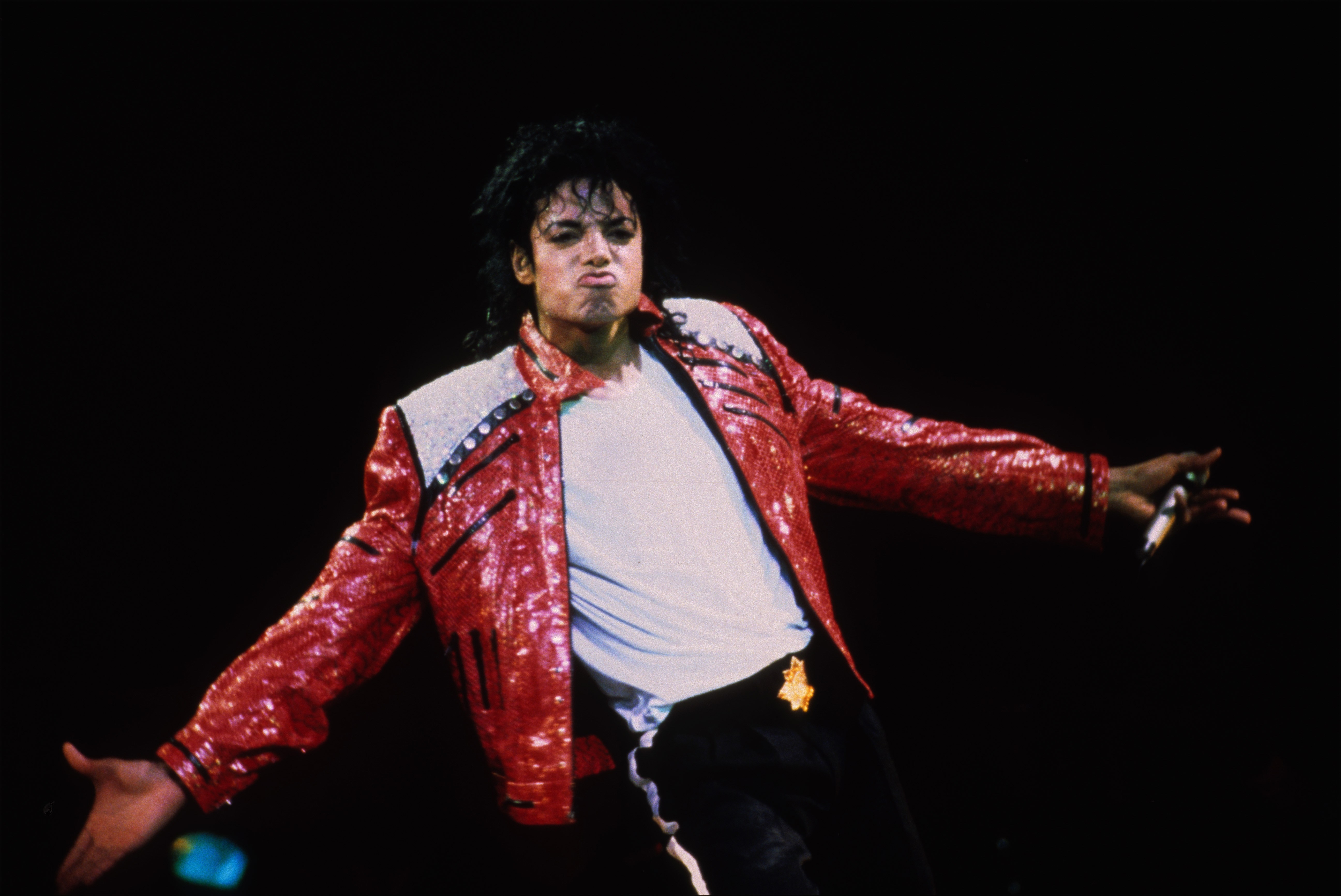 Michael Jackson Becomes First Artist With Top 10 Hits In Six Different Michael Jackson Becomes First Artist With Top 10 Hits In Six Different