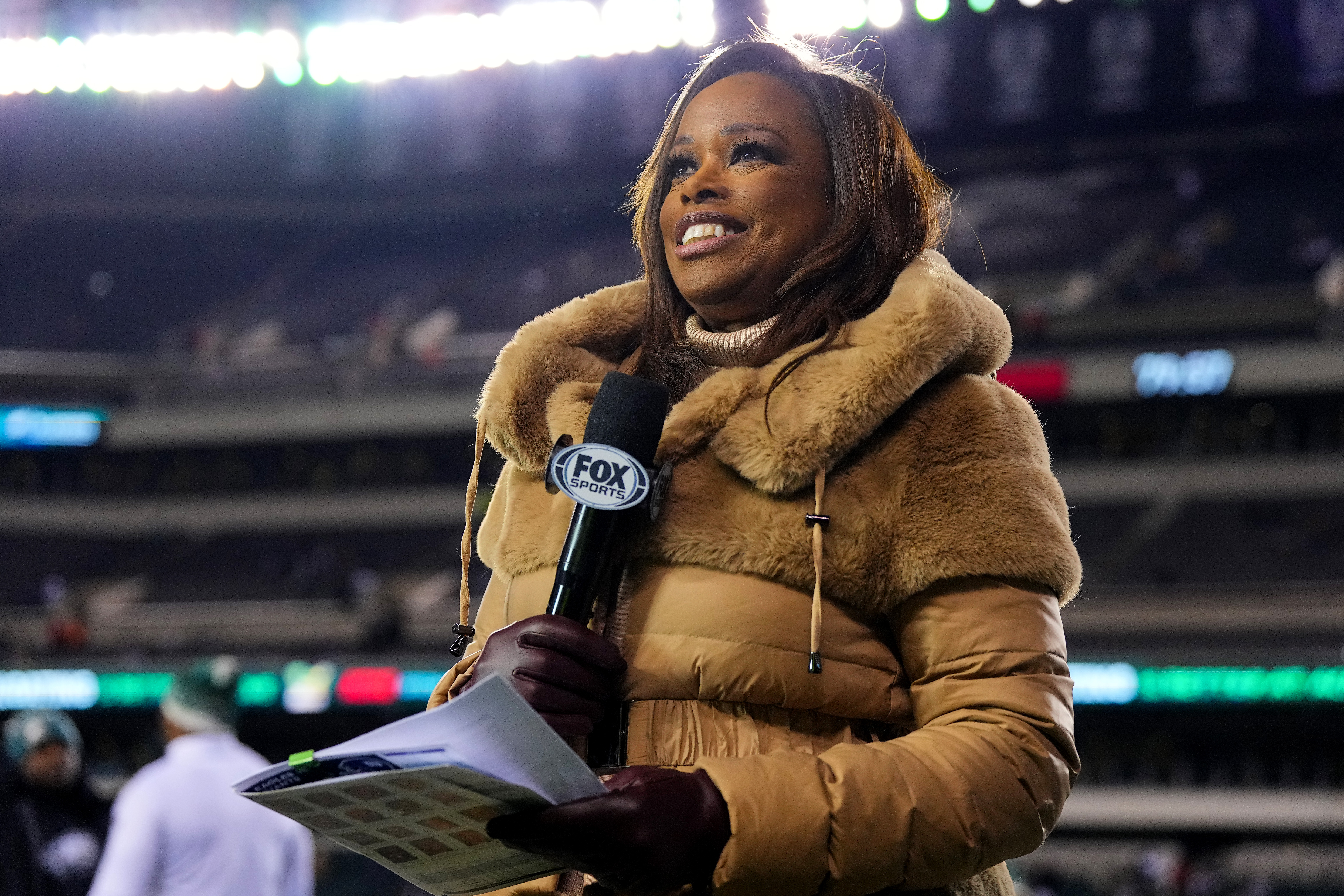 Slurred Pam Oliver's Slurred Speech Draws Concern From Viewers - WBLS