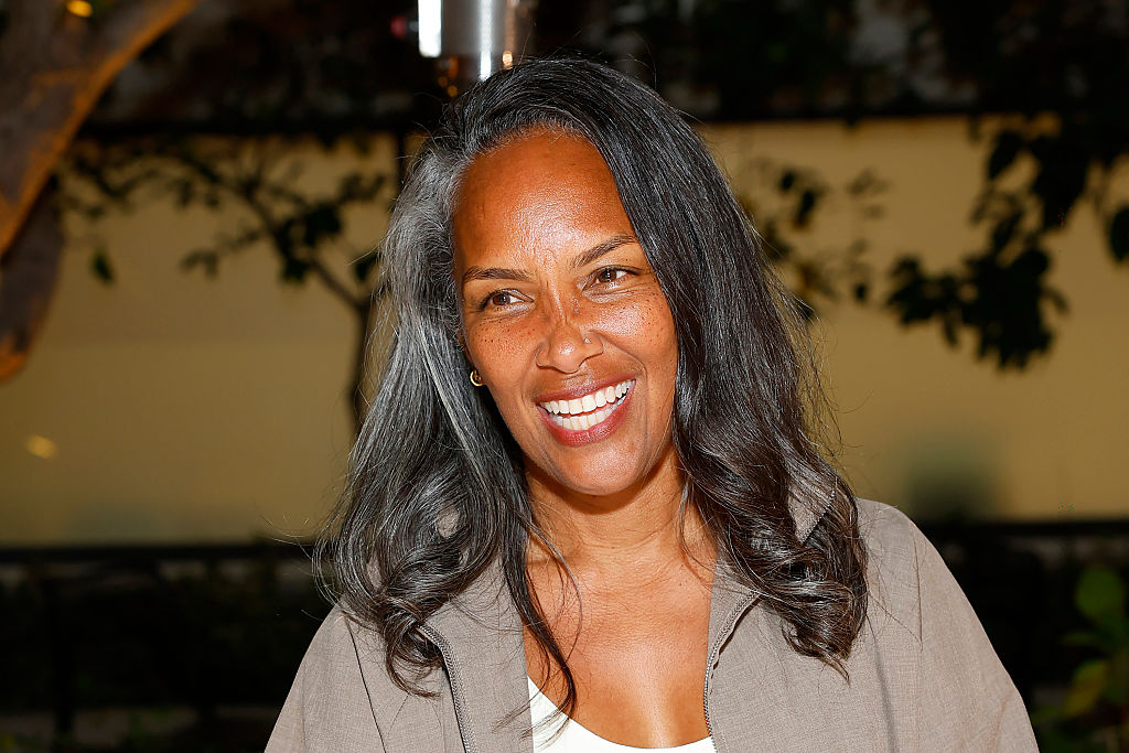Mara Brock Akil Says Angie Stone Wrote ‘Girlfriends’ Theme Song In 15 Minutes  
