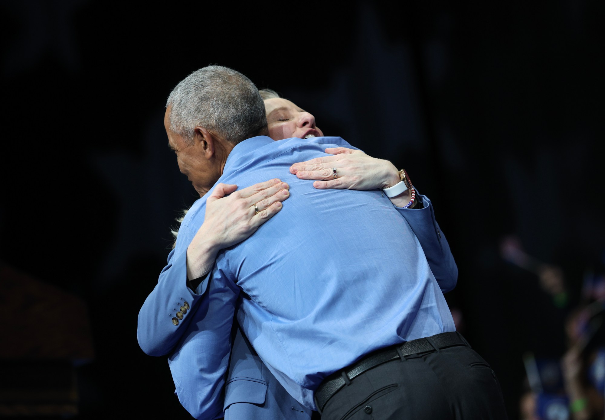 Obama Flies on Veteran Aircraft, Thanks Passengers - News Directory 3