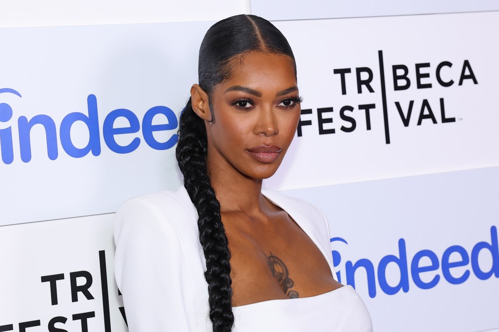 Jessica White Mourns The Loss of Baby Boy