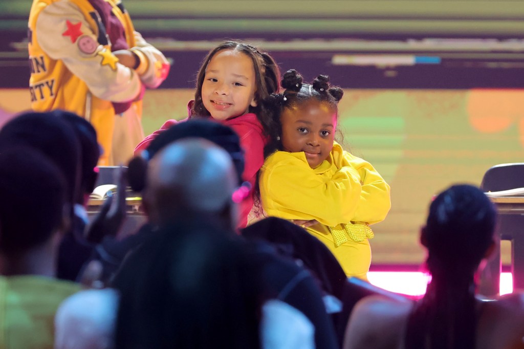 Heiress Harris and Van Van Collaborate For 90s Themed Music Video