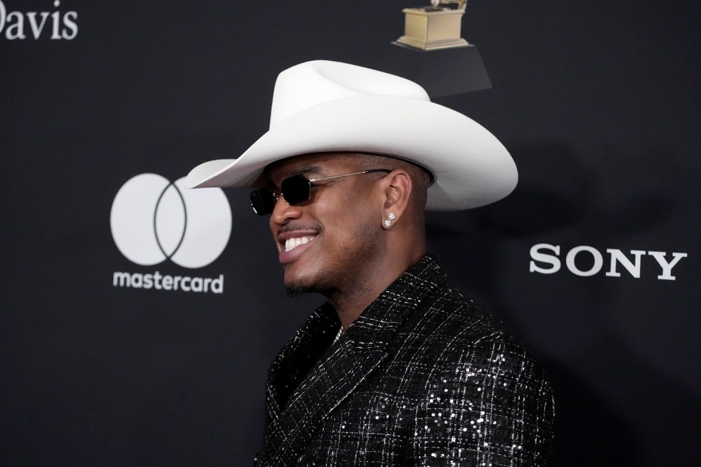 Ne-Yo Releases Country-Crossover Single ‘Up, Out, & Gone’