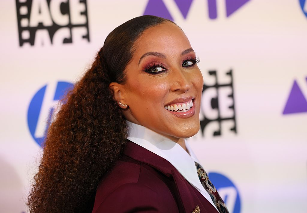 Robin Thede Reveals She Turned Down Five Marriage Proposals, Including a Drunken Tabletop Pitch — image 1
